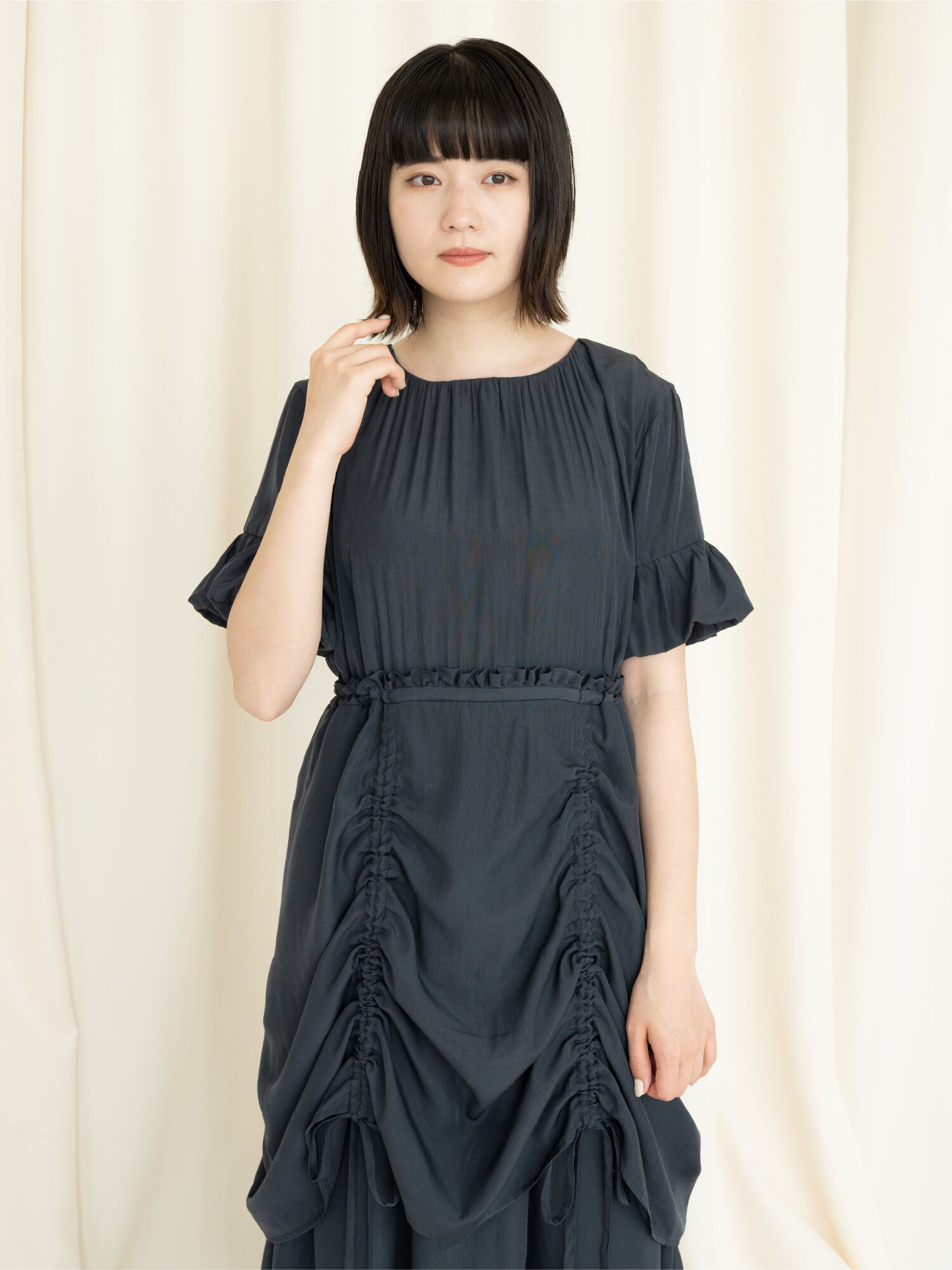 大人と少女の解放ワンピース Lebecca Boutique レベッカブティック のワンピース Lebecca Boutique レベッカ ブティック